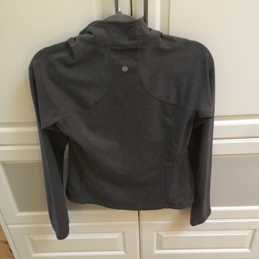 lululemon gray jacket